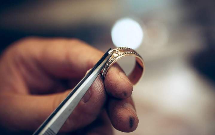 Confiez-nous la modification de votre bijou.